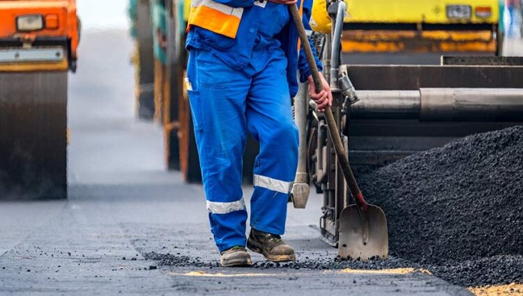 5 Signs It’s Time to Replace Your Asphalt Surface